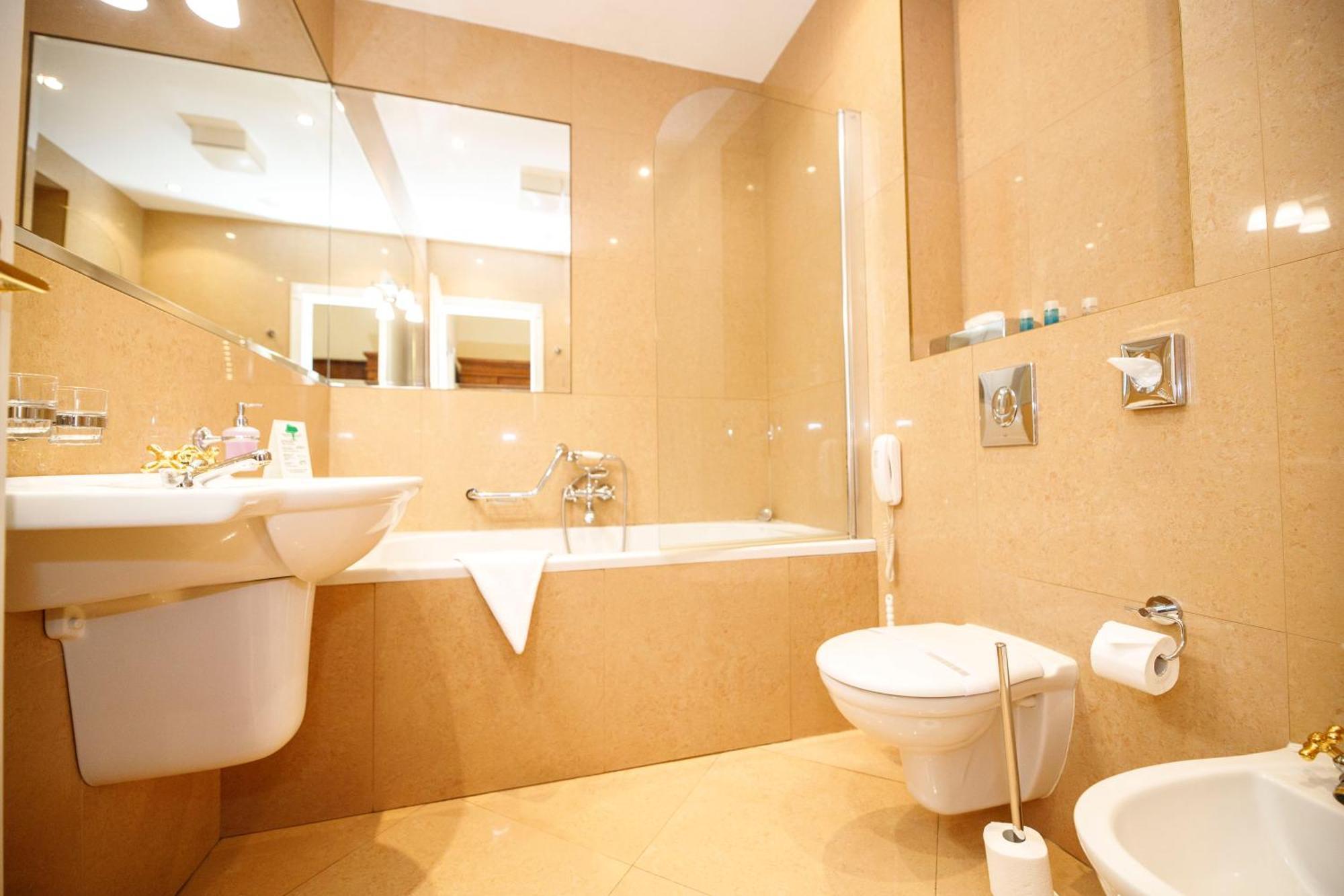 Salvator Hotel Karlovy Vary Luaran gambar